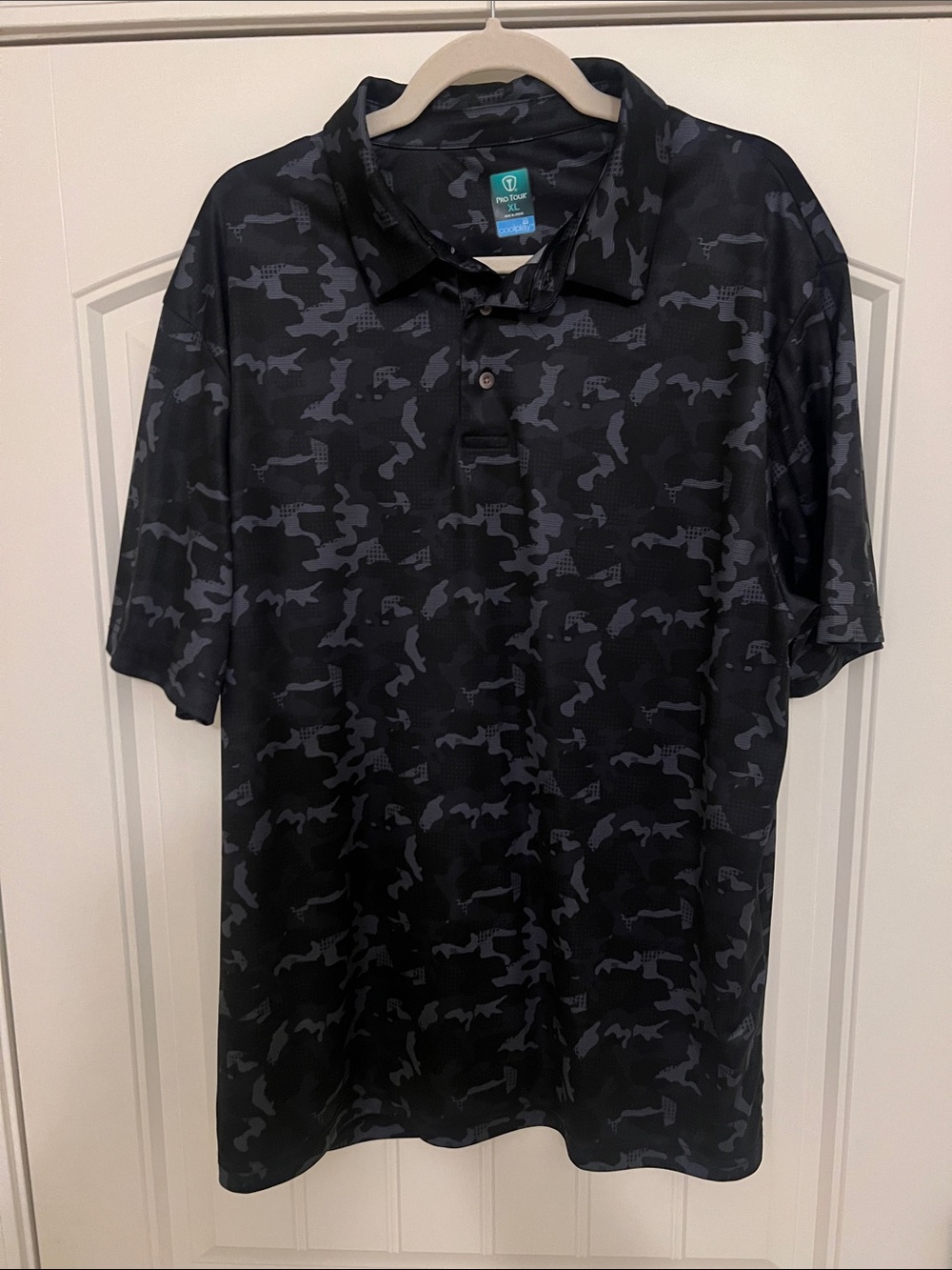 PGA Tour Men’s Coolplay Sz XL Black and Gray Camo Short Sleeve Polo Shirt